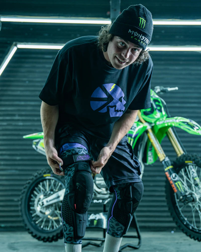 EVS Slayco96 Ghost Leopard Knee Guards Axell Hodges
