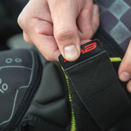 EVS TP199 Knee Guards - Velcro
