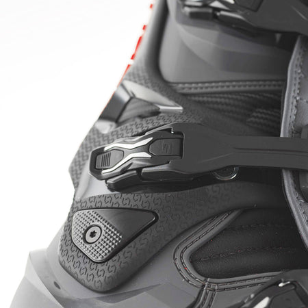 Gaerne SG22 Motocross Boots - Anthracite Black Red - Buckle Clip