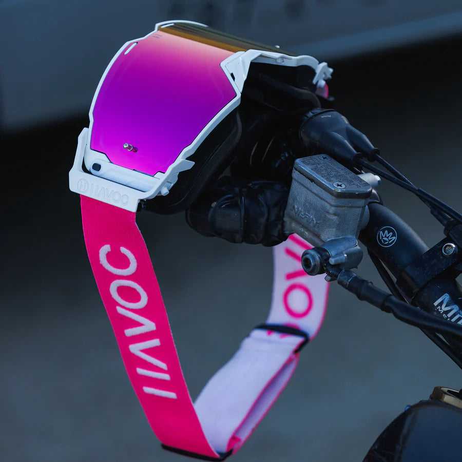 Havoc - Helio Flamingo Goggle lifestyle 