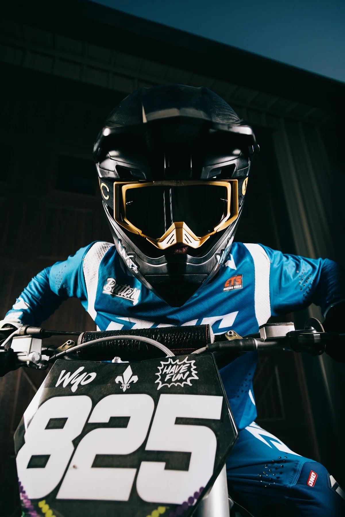 Havoc Pre-Curved ELITE Goggle - GOLDEN – Red Plate Powersports