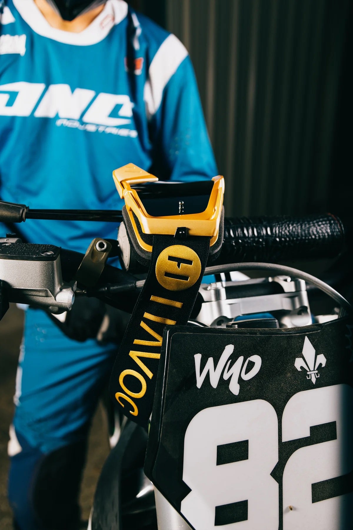 Havoc Elite Goggle - GOLDEN Image 2