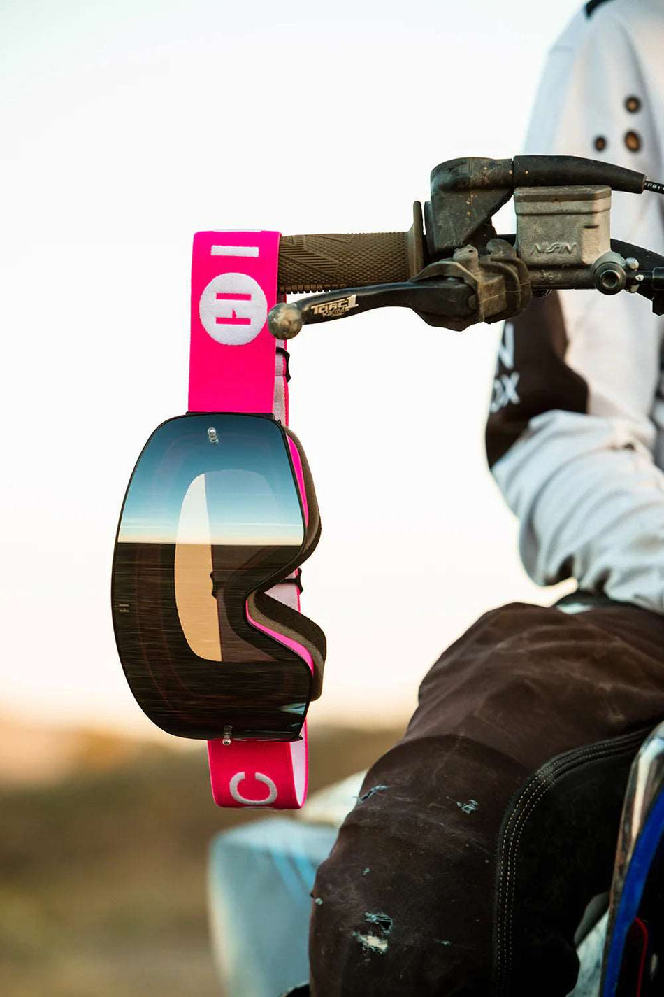 Havoc Infinity Magnetic Goggle - FLAMINGO Image