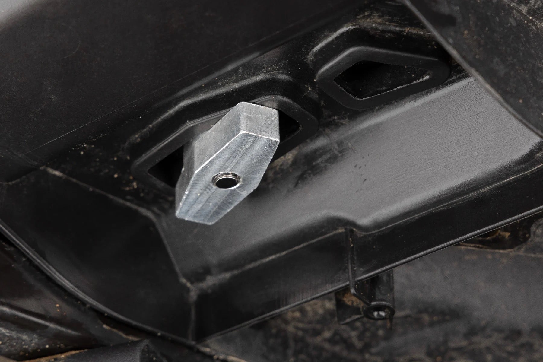 Rough Country - Can-Am Maverick X3 Rear Cargo Box Mount System